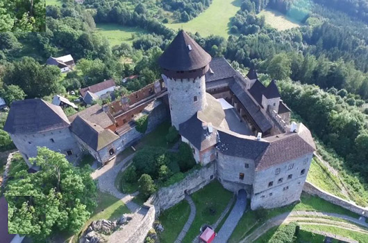 Zamek Sovinec w Czechach